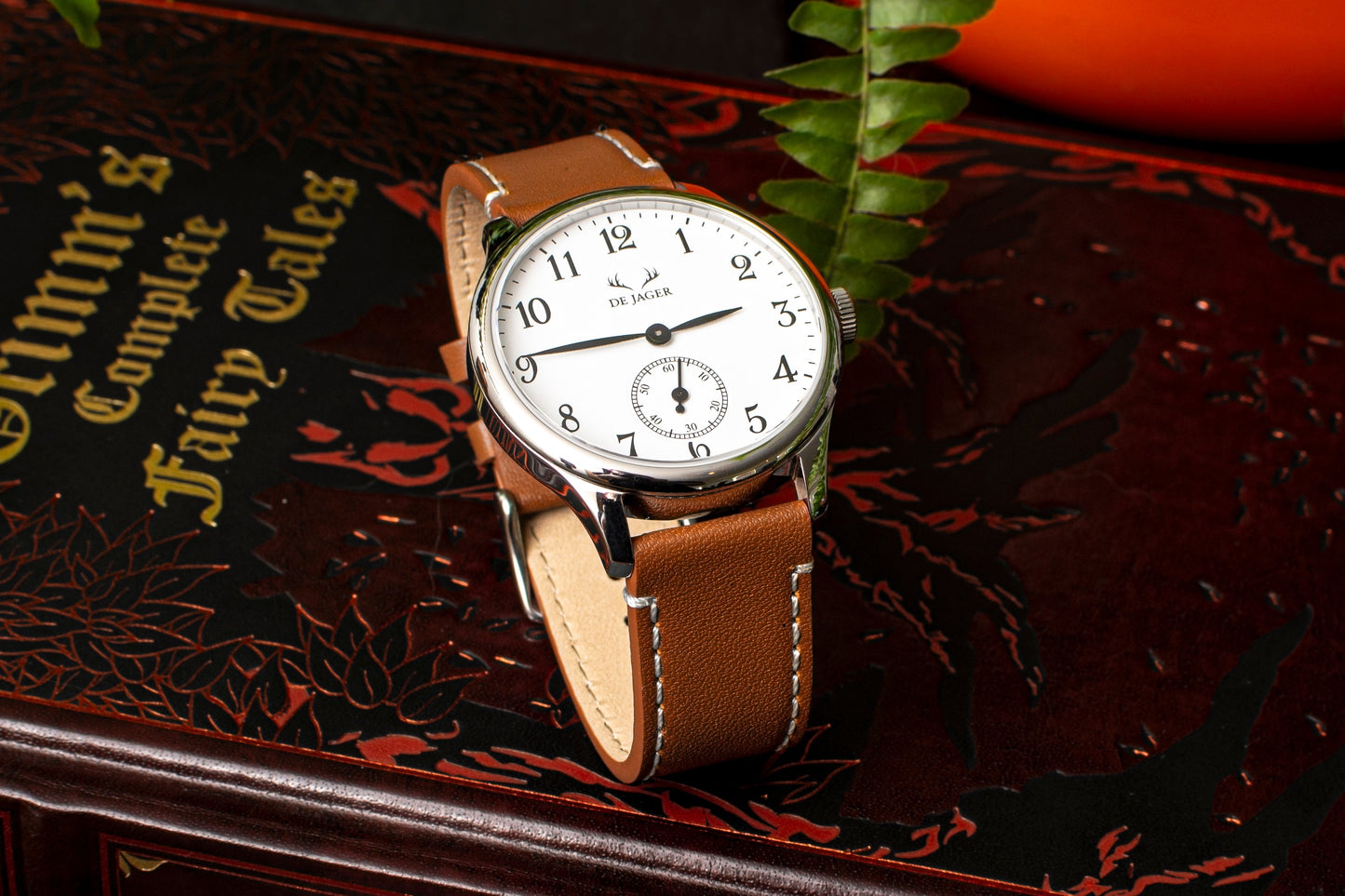 DeJager Classic dress watch with 40mm case and genuine leather strap