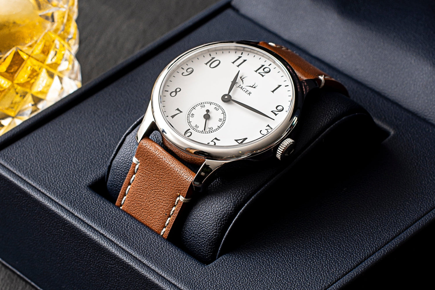 DeJager Classic dress watch with 40mm case and genuine leather strap
